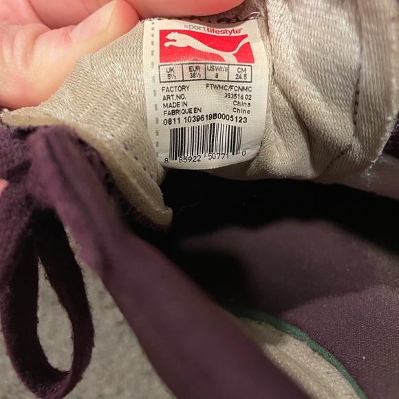 Puma purple suede size 8 women’s - Picture 3 of 3